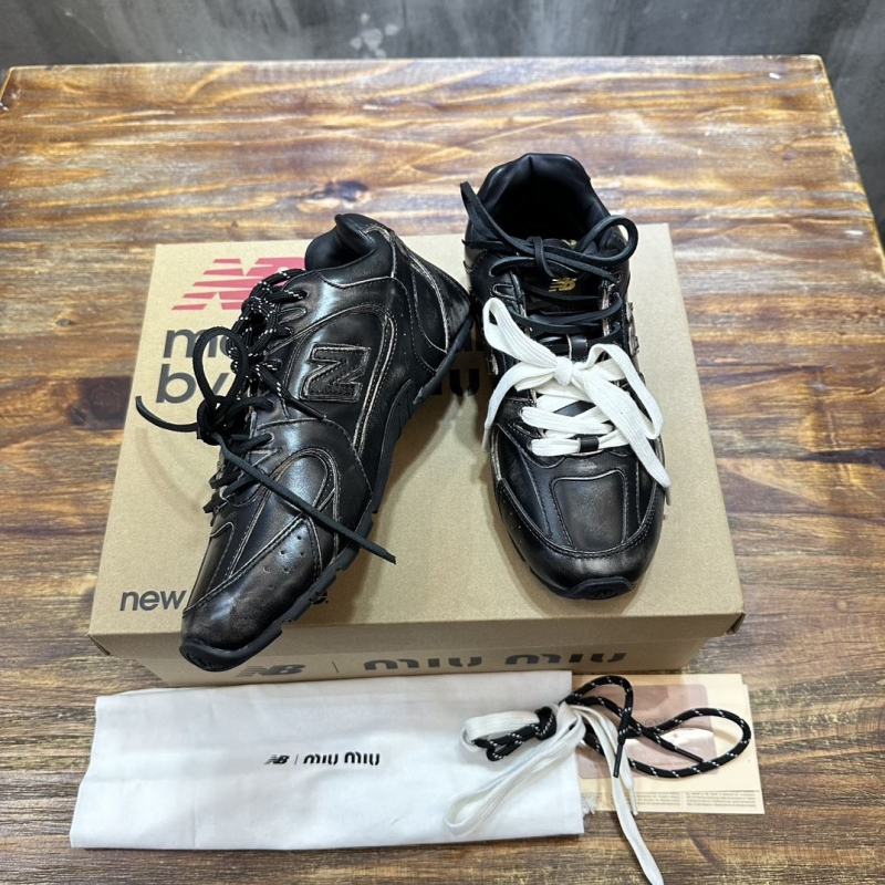 Miu Miu Casual Shoes